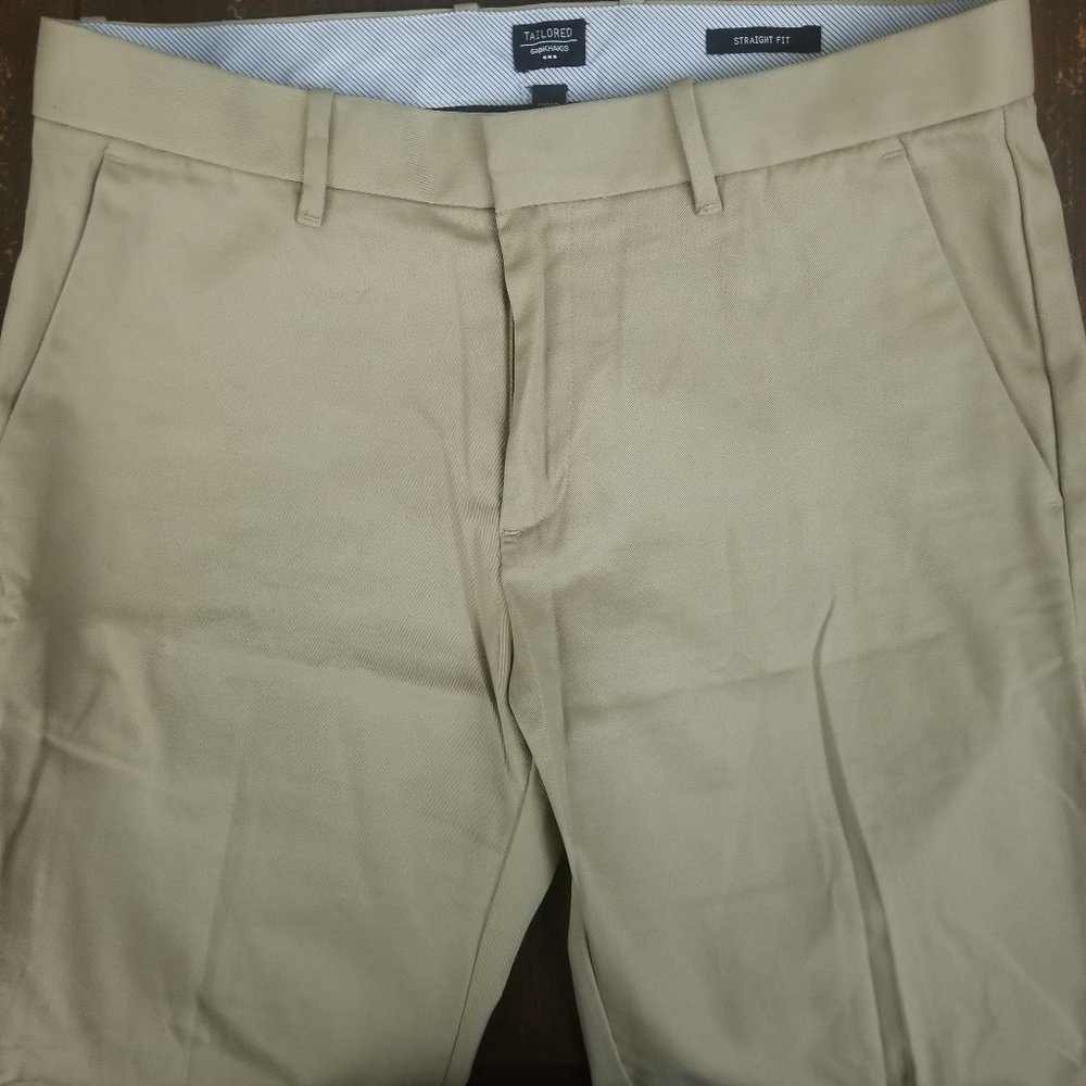 Like New Gap Men's Tan Tailored Straight FitKhaki